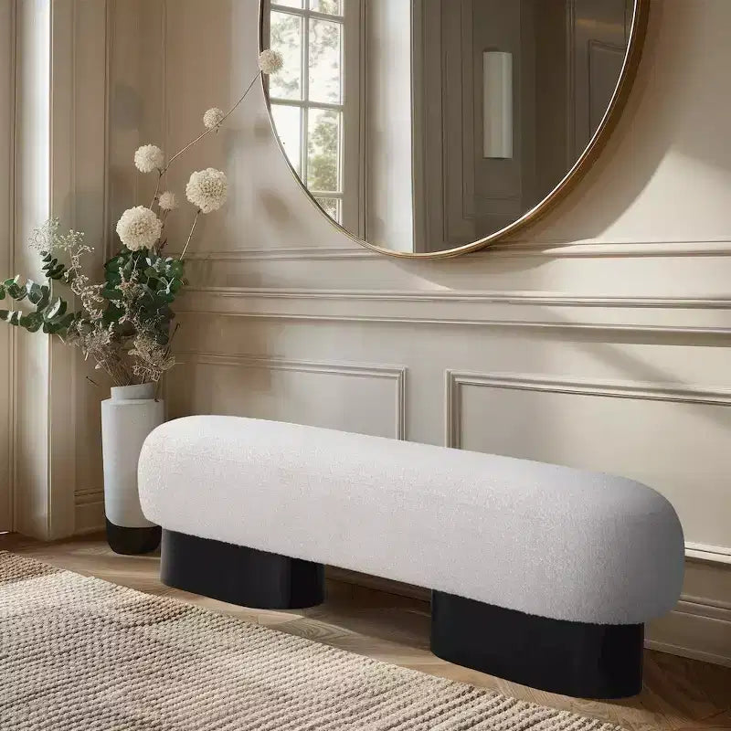 Panca Rivestita in Tessuto Bouclé con Base Nera, Crema