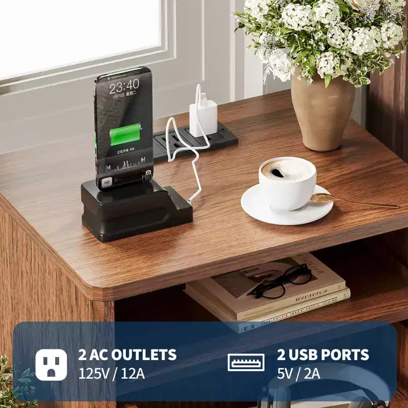 Comodino scanalato moderno con stazione di ricarica USB e 2 cassetti, tavolino laterale per camera da letto, soggiorno, ufficio domestico