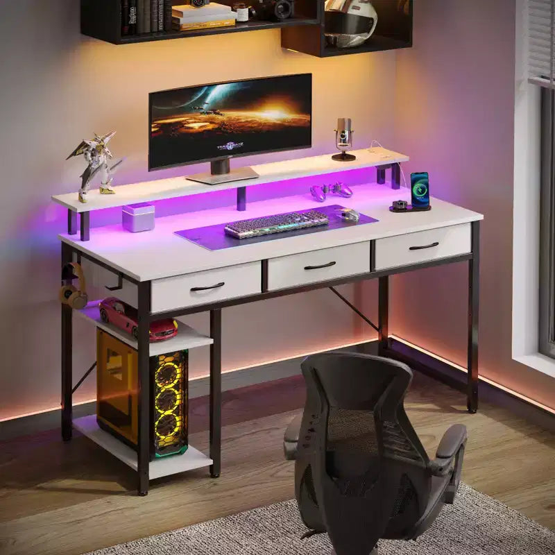 Scrivania da Computer con Porta Monitor, Illuminazione a LED, Presa di Corrente e Cassetti Multipli, 39/47/55"