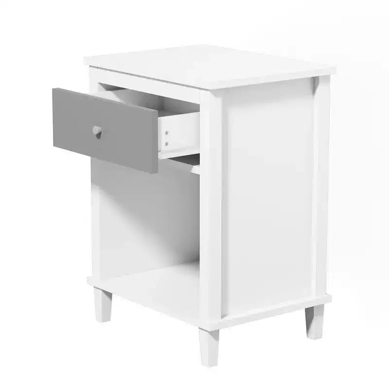 Comodino in legno da 68 cm con un cassetto e una mensola per bambini e adulti