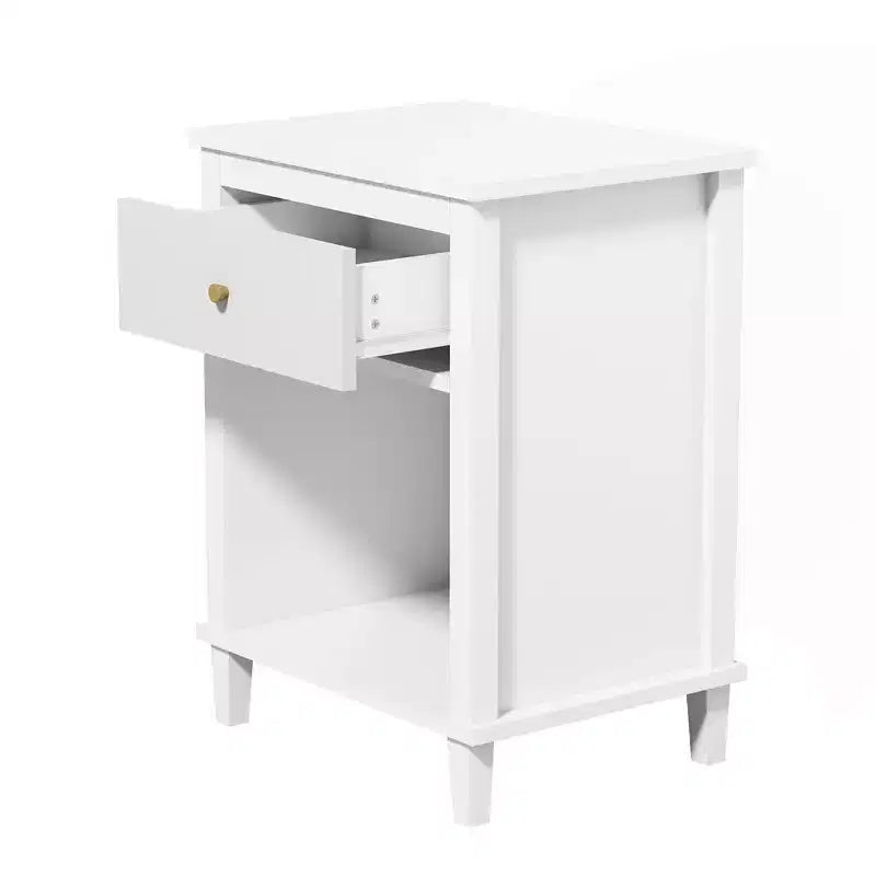 Comodino in legno da 68 cm con un cassetto e una mensola per bambini e adulti