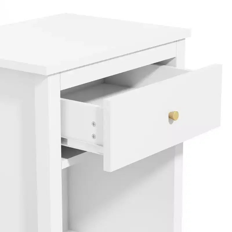 Comodino in legno da 68 cm con un cassetto e una mensola per bambini e adulti